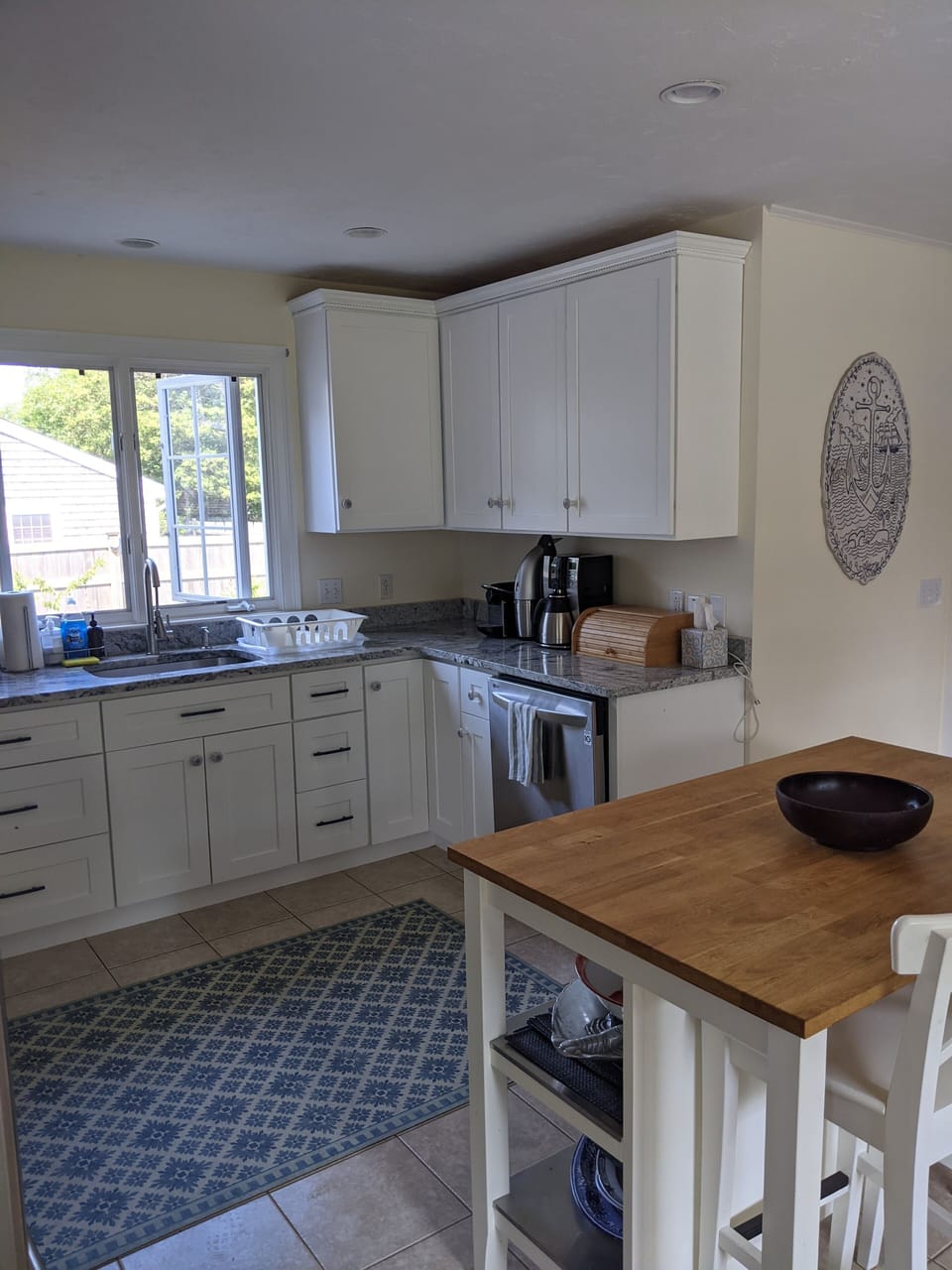 kitchen island for prep space or additional seating