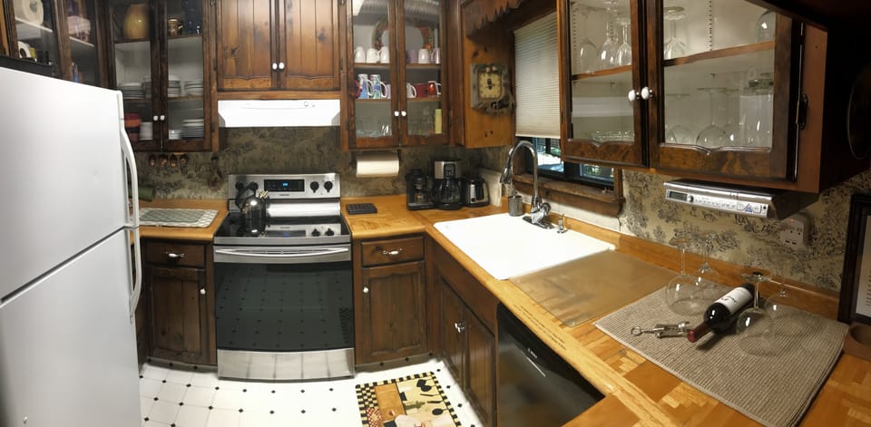 All electric kitchen. New stove/cooktop. 2 types of coffeemakers with toaster.