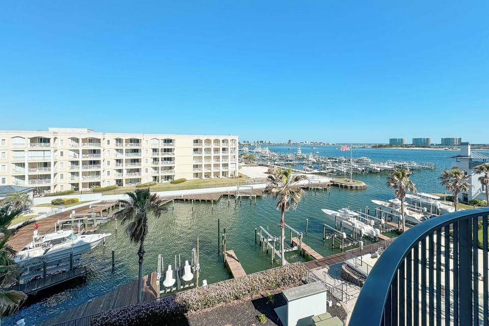 Marina