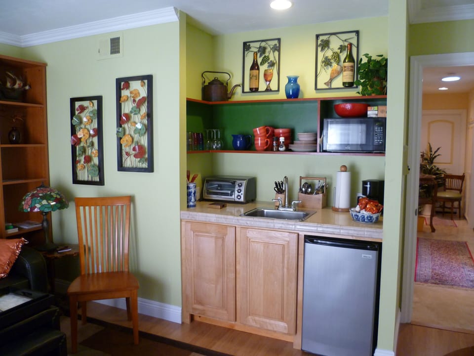 Living/dinning area