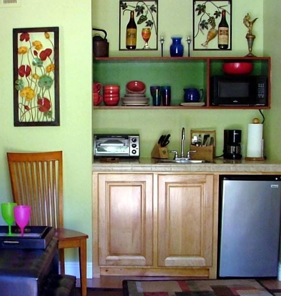 Pullman Kitchen with Microwave,Toaster oven, Coffee Pot, Utensils,Dishes,Glass