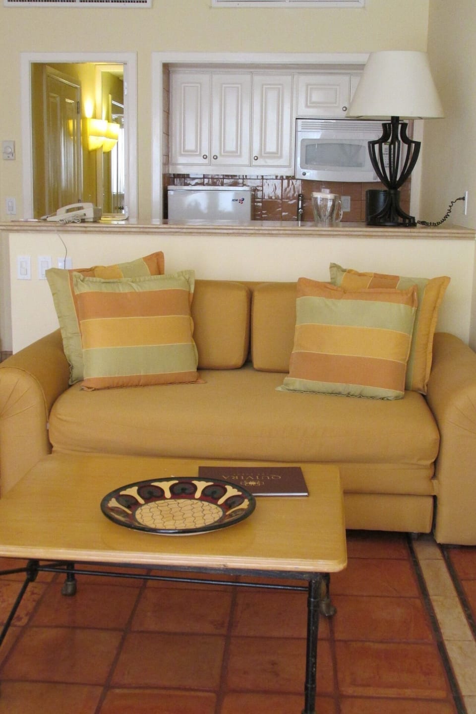 Living area with foldout couch (sleeps 2)
