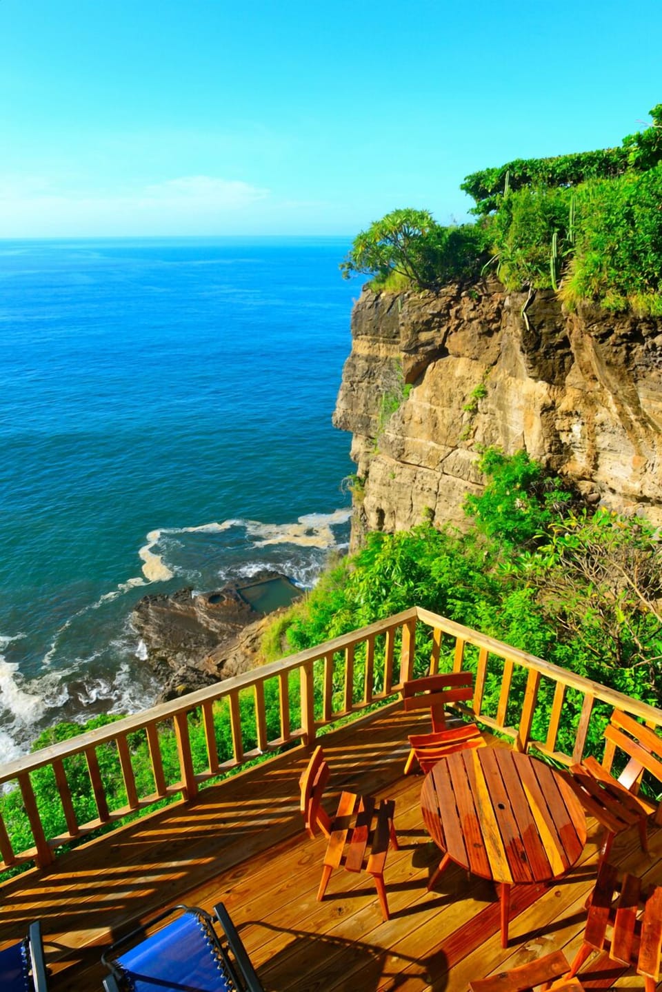 Cliff & ocean view from New wood deck 