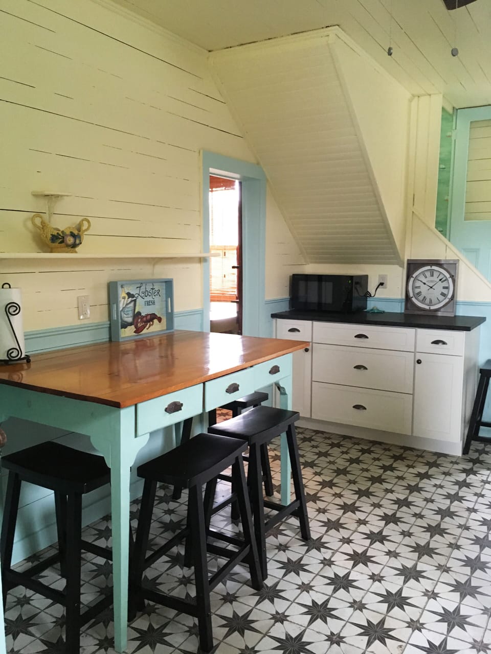Room for 4 at the  vintage kitchen table