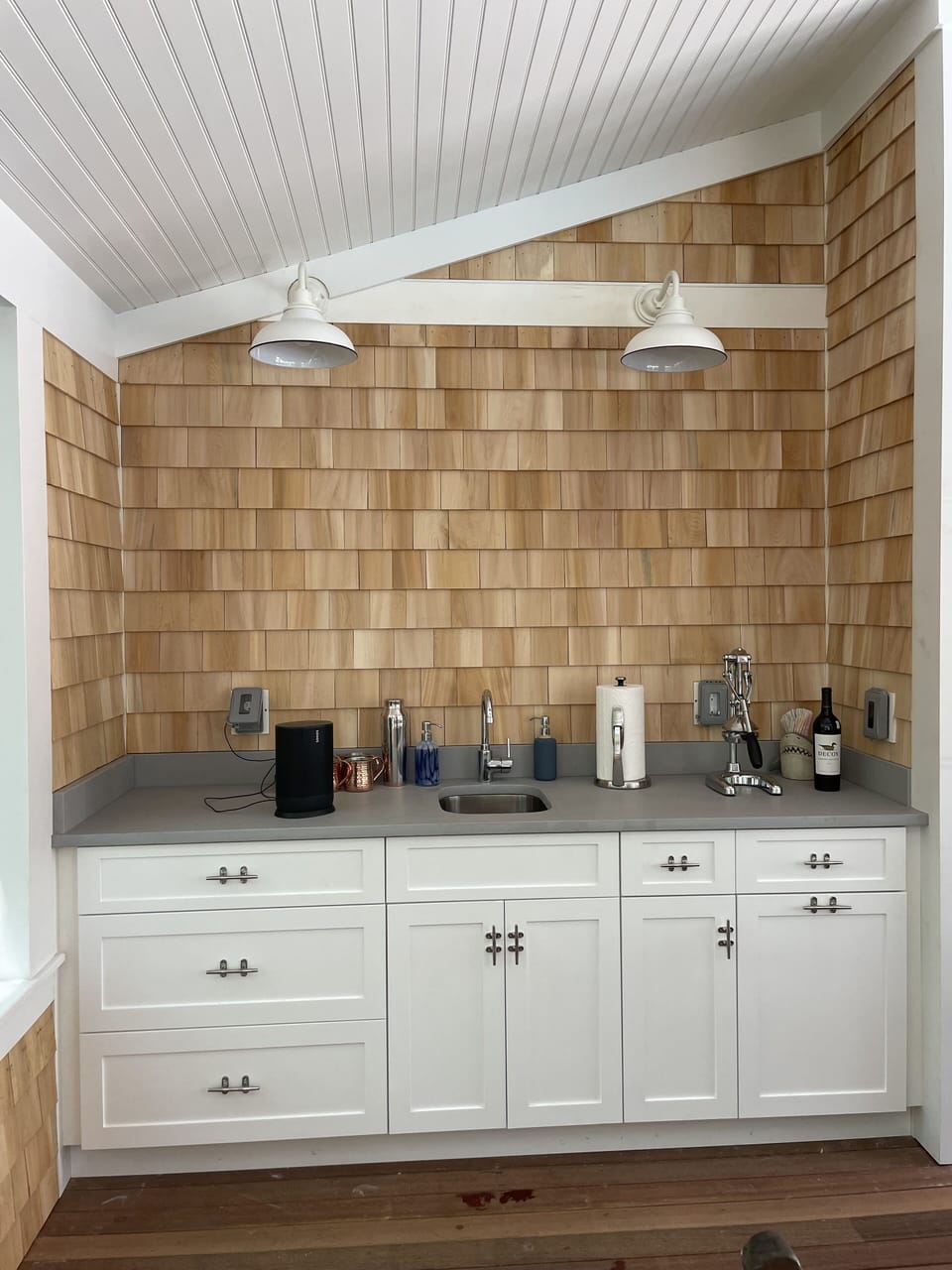 Screened in Porch Bar

