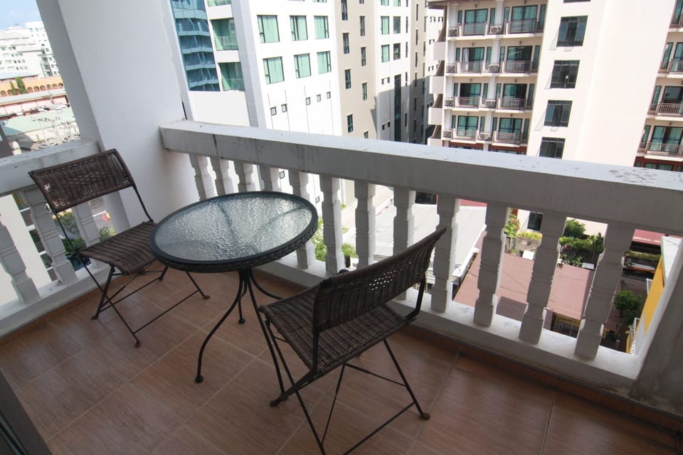 Room 605 Balcony