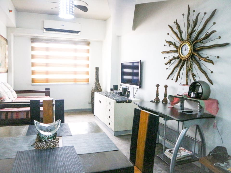 Eastwood Clean/Secured w/ Panoramic View