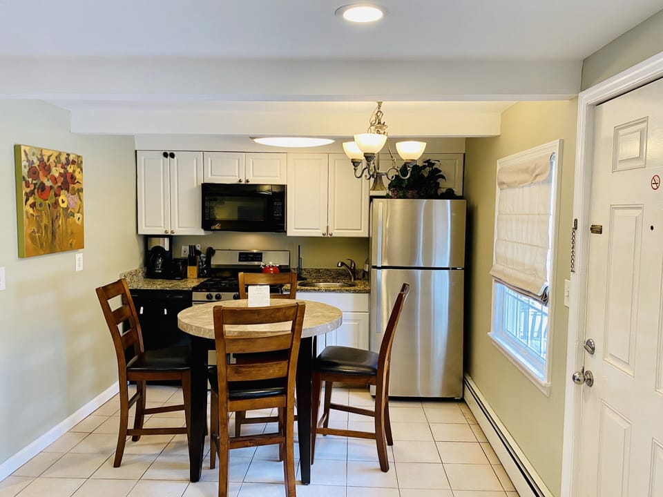 Kitchen are with dine in seating