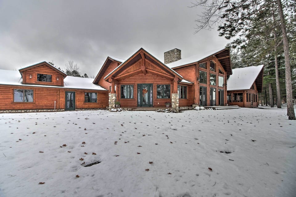 Ruth Lake Vacation Rental | 8BR | 3.5BA | 9,700 Sq Ft