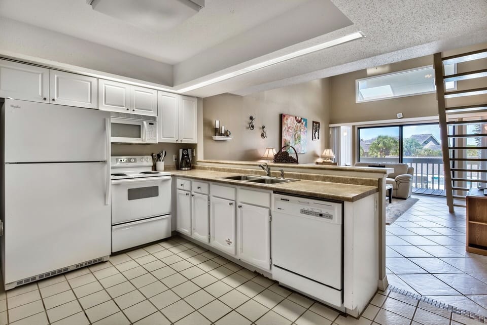 Large, open, fully equipped kitchen