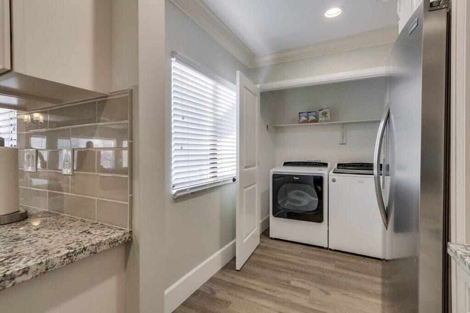 Full-sized Washer and Dryer
Laundry Closet located off the Kitchen