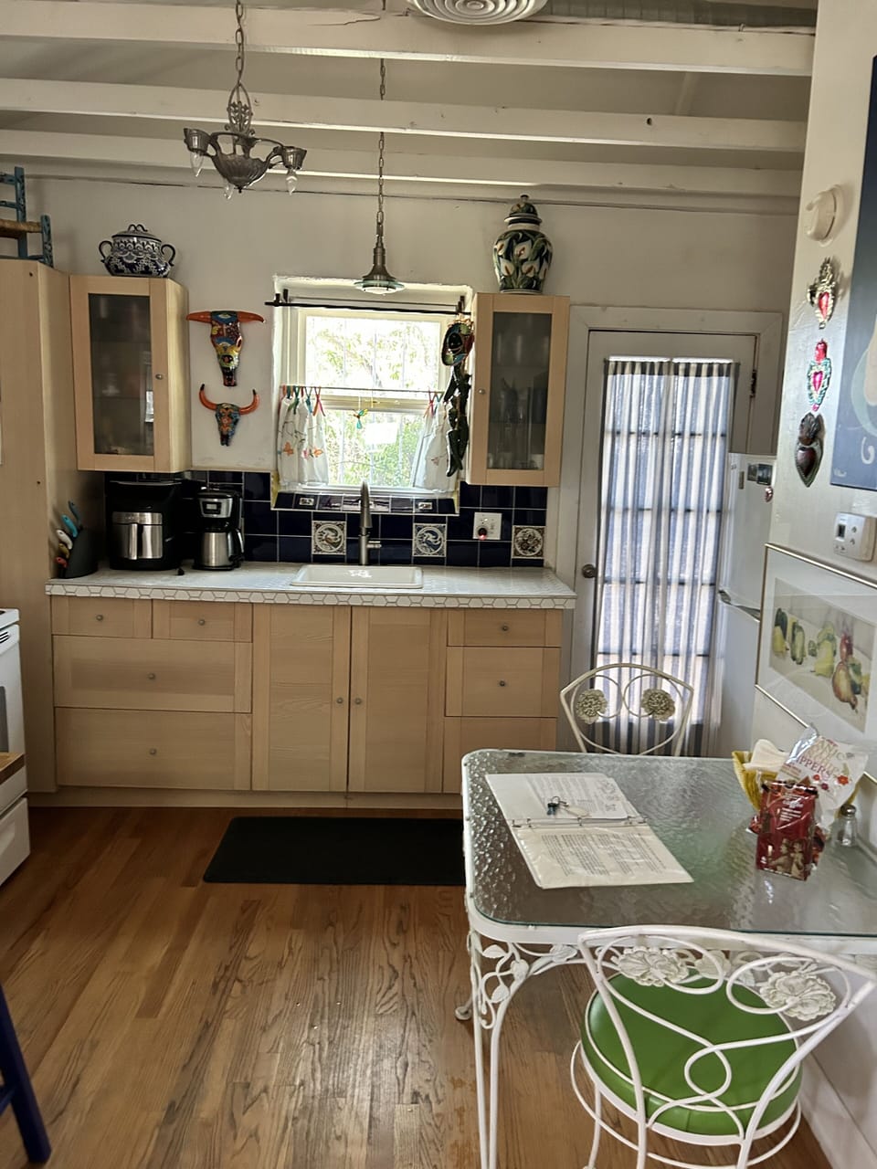 Kitchen with table for 2