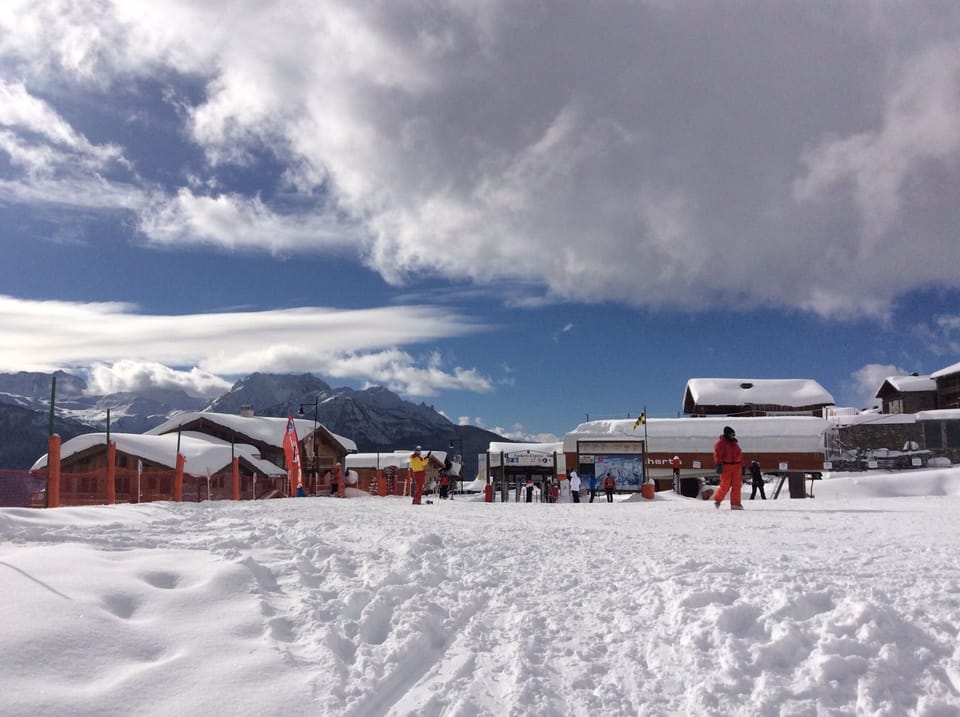 Snow and ski sports