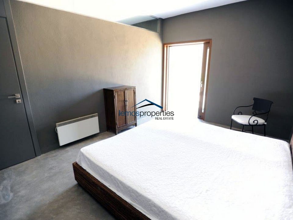 The large bedroom of the second guest house