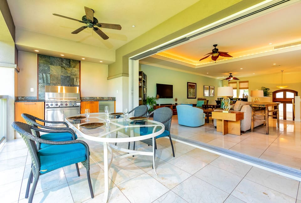 Completely open dining space leading to living room