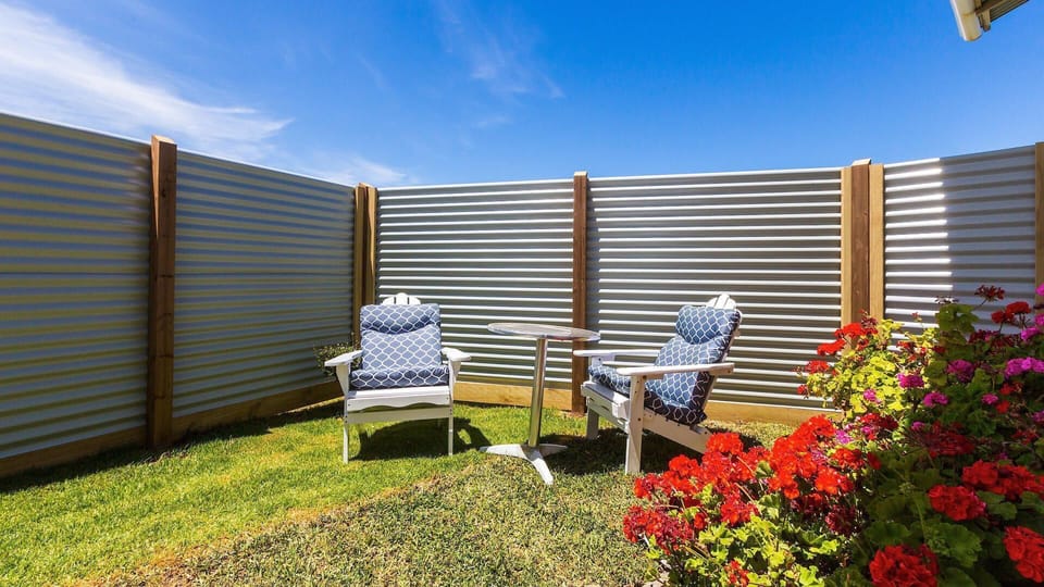 Outdoor Sitting Area