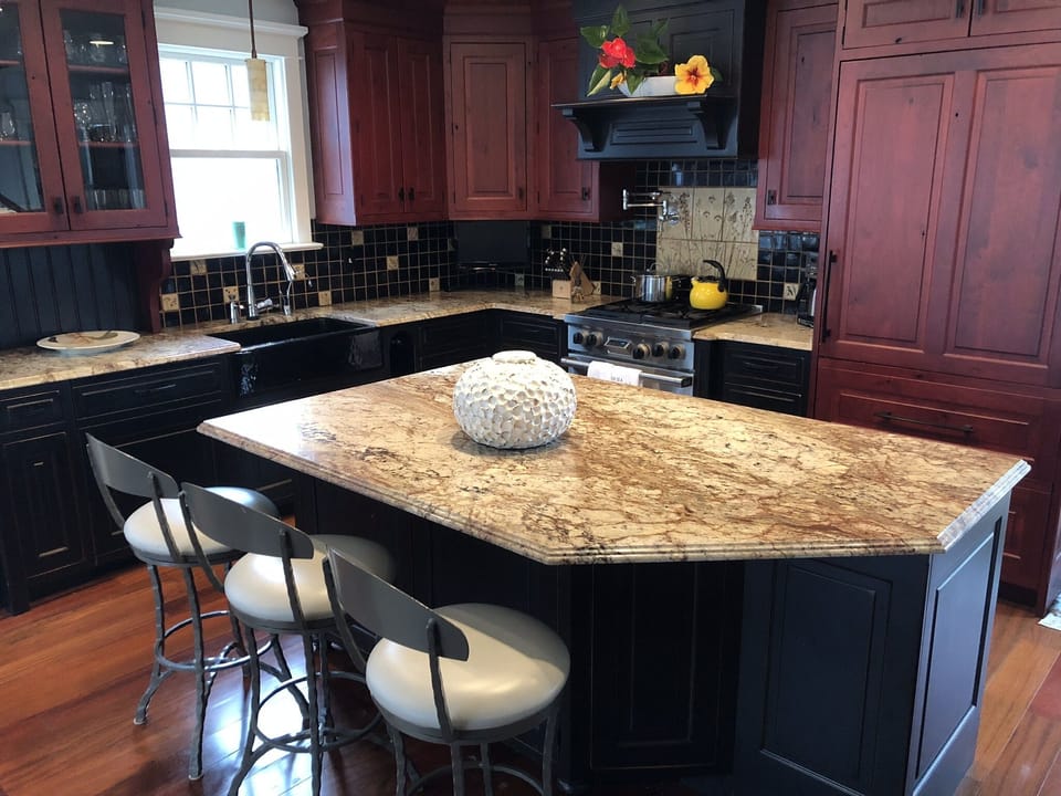 Large kitchen island (with wine cooler and beverage fridge)