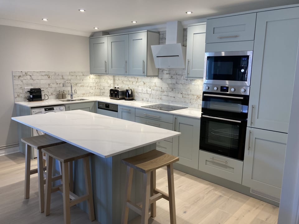 Brand new kitchen for 2022 with beautiful quartz worktops and large island