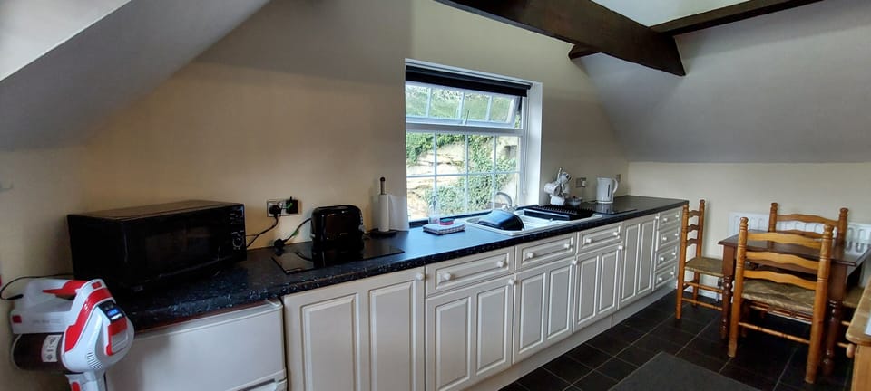 Plenty of worktop space for cooking and preparation 