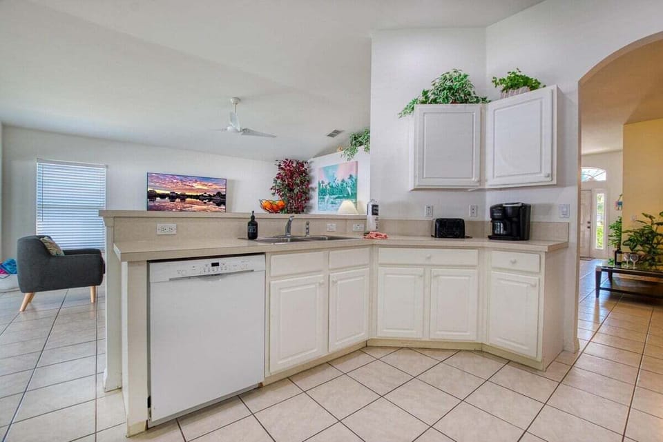Wischis Florida Home - Beach Pebble