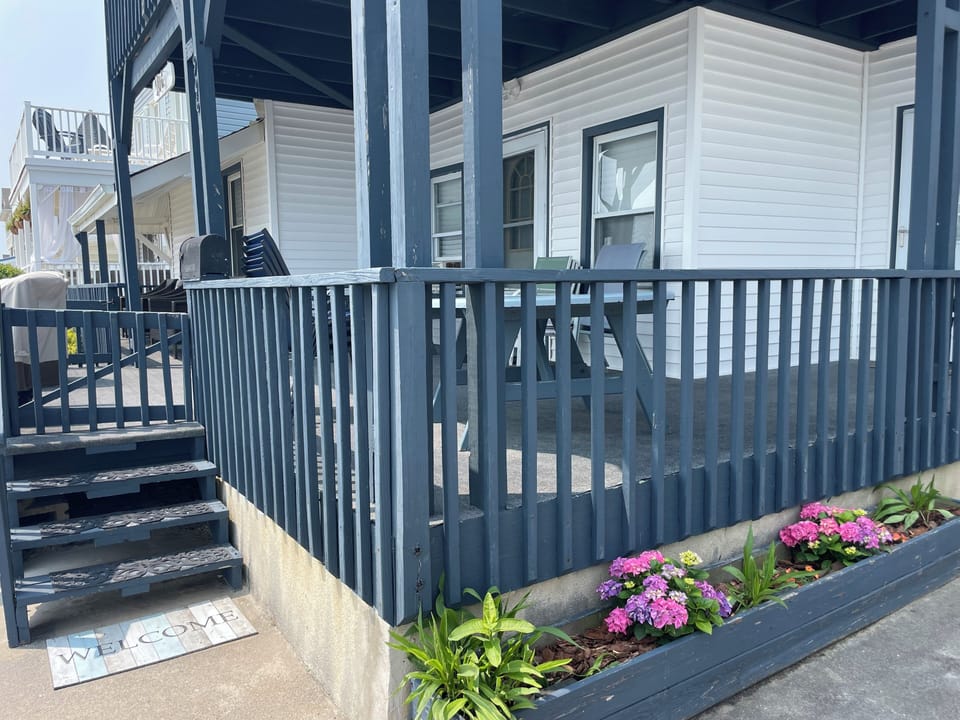 side view of front deck