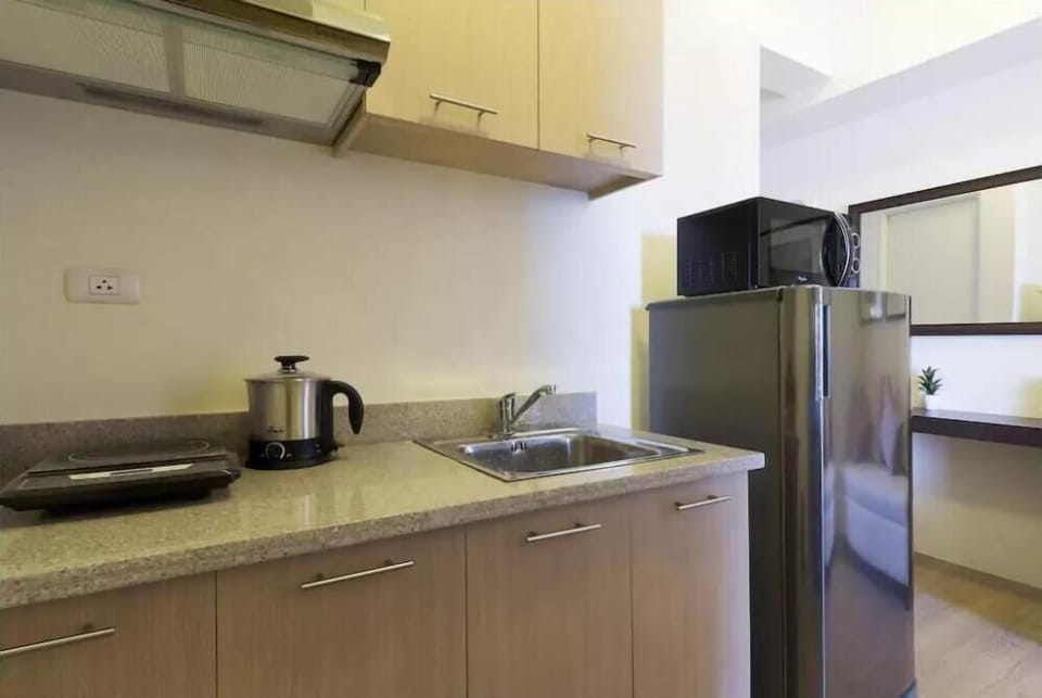 Classic and Modern 1 Bedroom Unit Makati