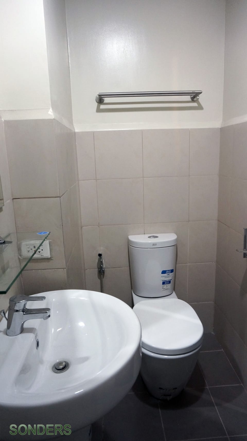 Spacious Newly Furnished Studio Unit Apt