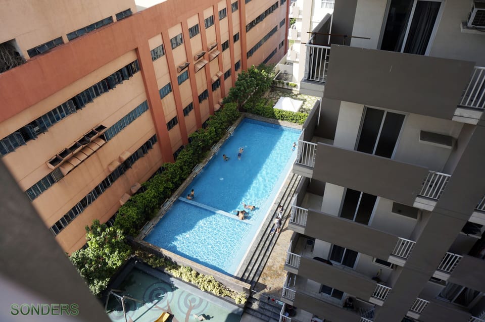 Feel Warmth & Comfort 1BR unit in Makati