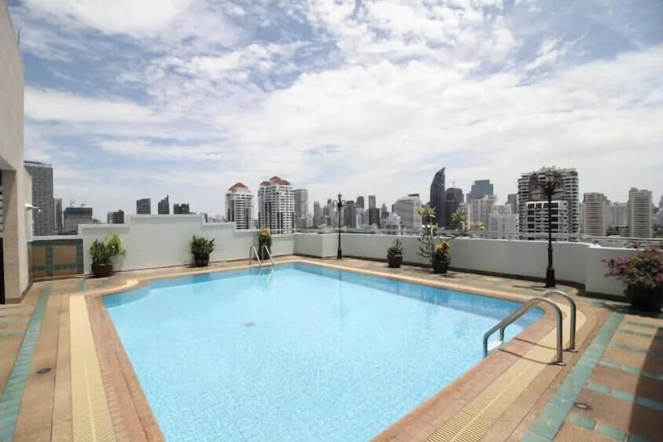 Rooftop swimming pool