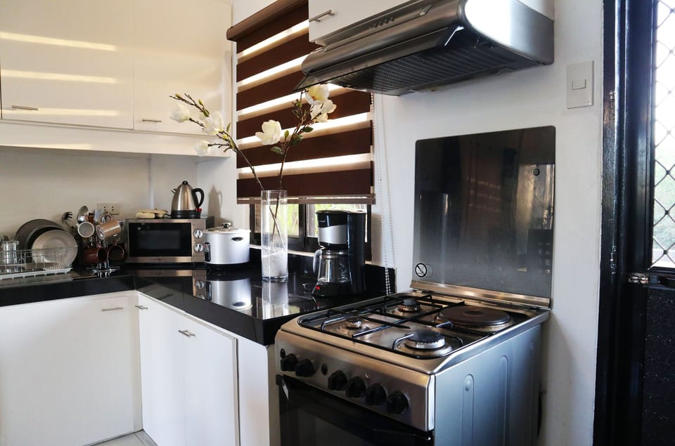 Tagaytay Summer House - Pet Friendly