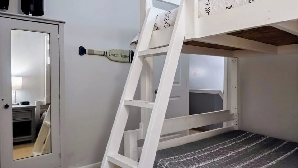 Bedroom 2 - Full over Queen Bunk