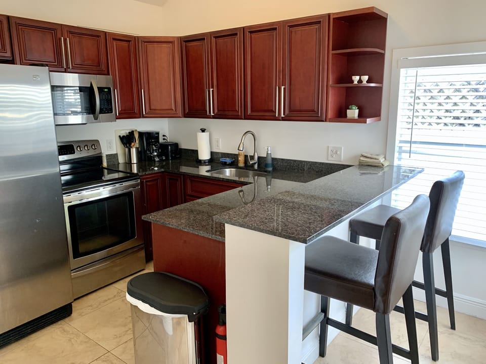 Charming Tropical Home
HomeAway #3015608 
Ft Lauderdale