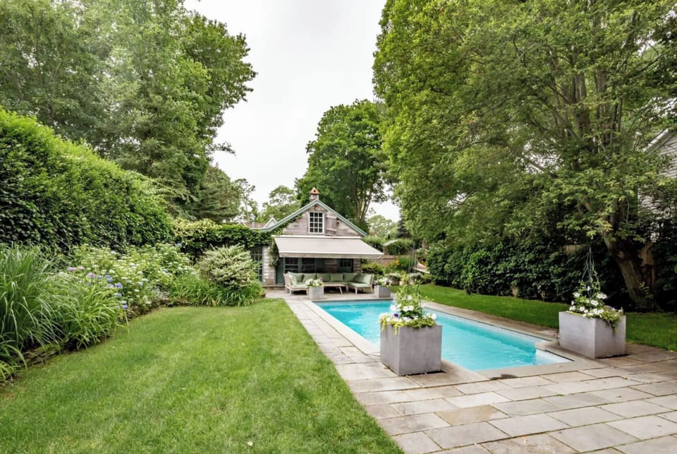 Pool & Guest Cottage