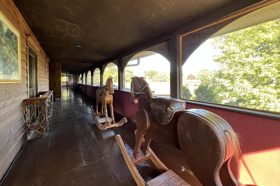 Second-floor Screened Deck with Aldut-size Rocking Horses