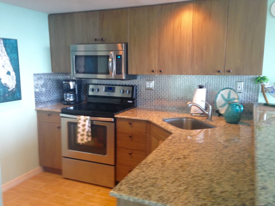 Full kitchen full all your cooking needs