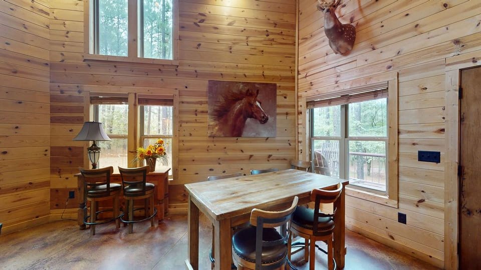 Yellow-Rose-Dining-Room