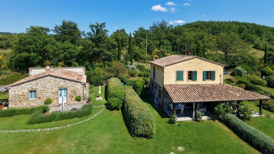 Podere Sant'Angelo, Zolferate & Capitorio Cottages on the left, Albegna ground floor of main house