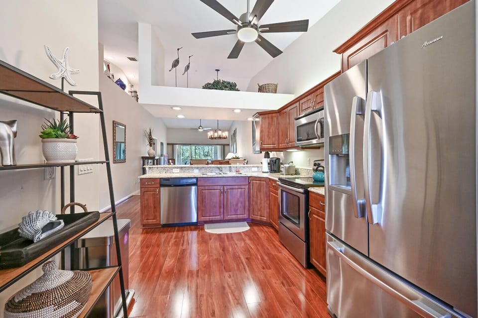 Modern bright kitchen