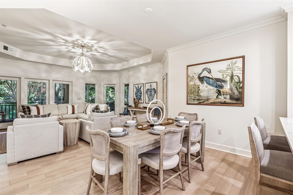 Dining Area at 8124 Wendover Dunes