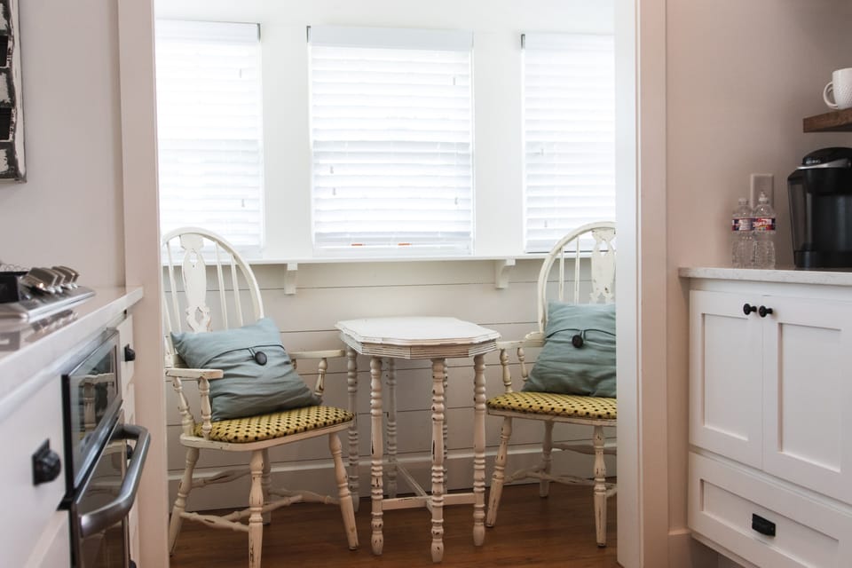 Kitchen nook