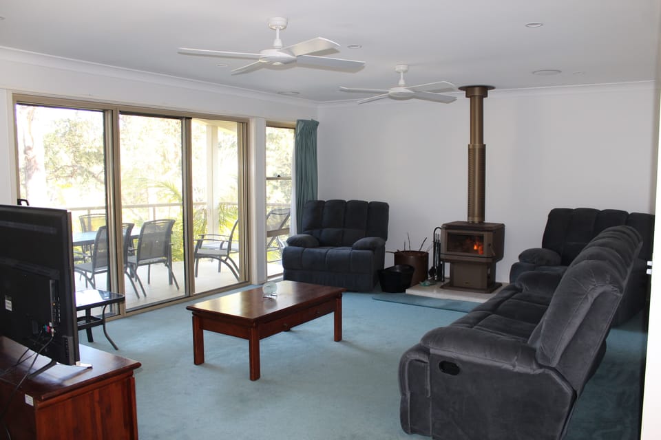 Lounge room 