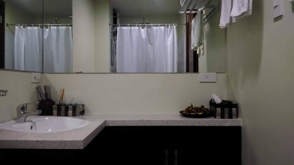 Studio Suite Bathroom