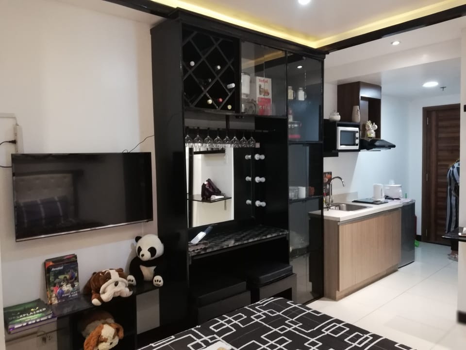 Studio Suite Interior