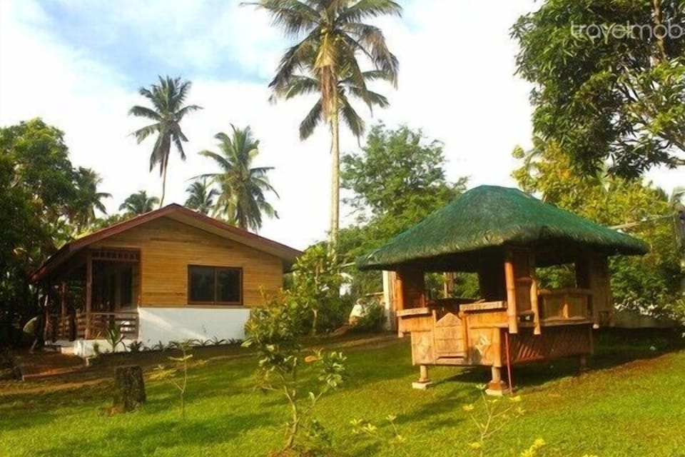 CARASUCHI BUNGALOWS