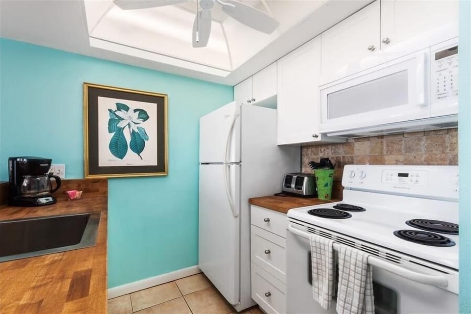 206 Kitchen