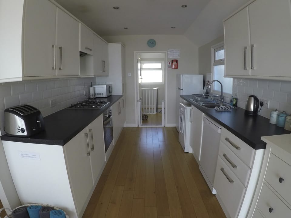 Modern airy Kitchen