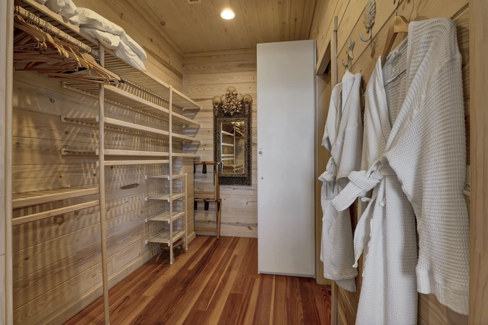 Top-Floor Suite: Closet w/ robes