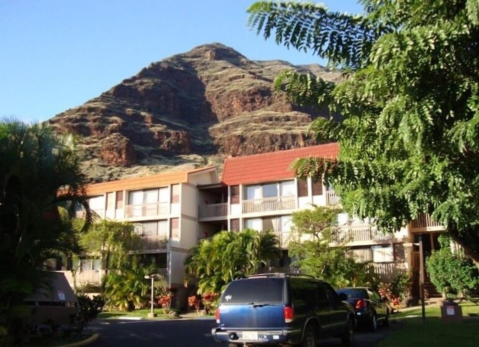 Makaha Valley Plantation Unit