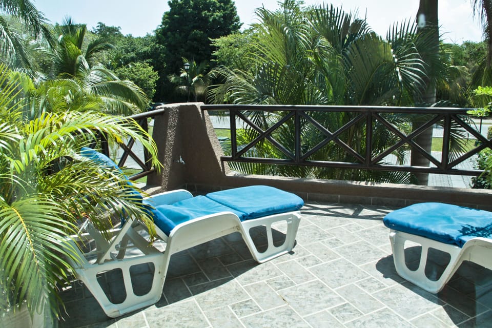 one of two upper balconies