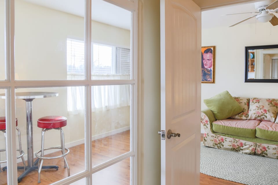 Sunny and bright rooms